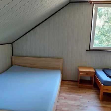 Nad Stawem Farm stay *
